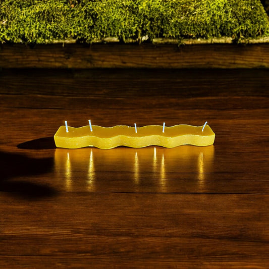 Wavy pillar candle