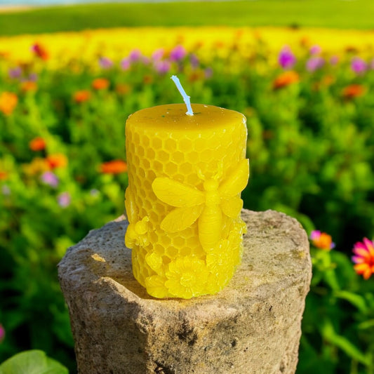 Bee cylinder candle